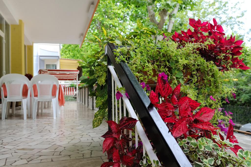 Hotel Samoa Rimini Exteriör bild