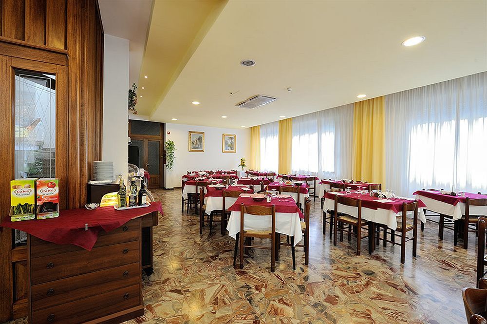 Hotel Samoa Rimini Exteriör bild