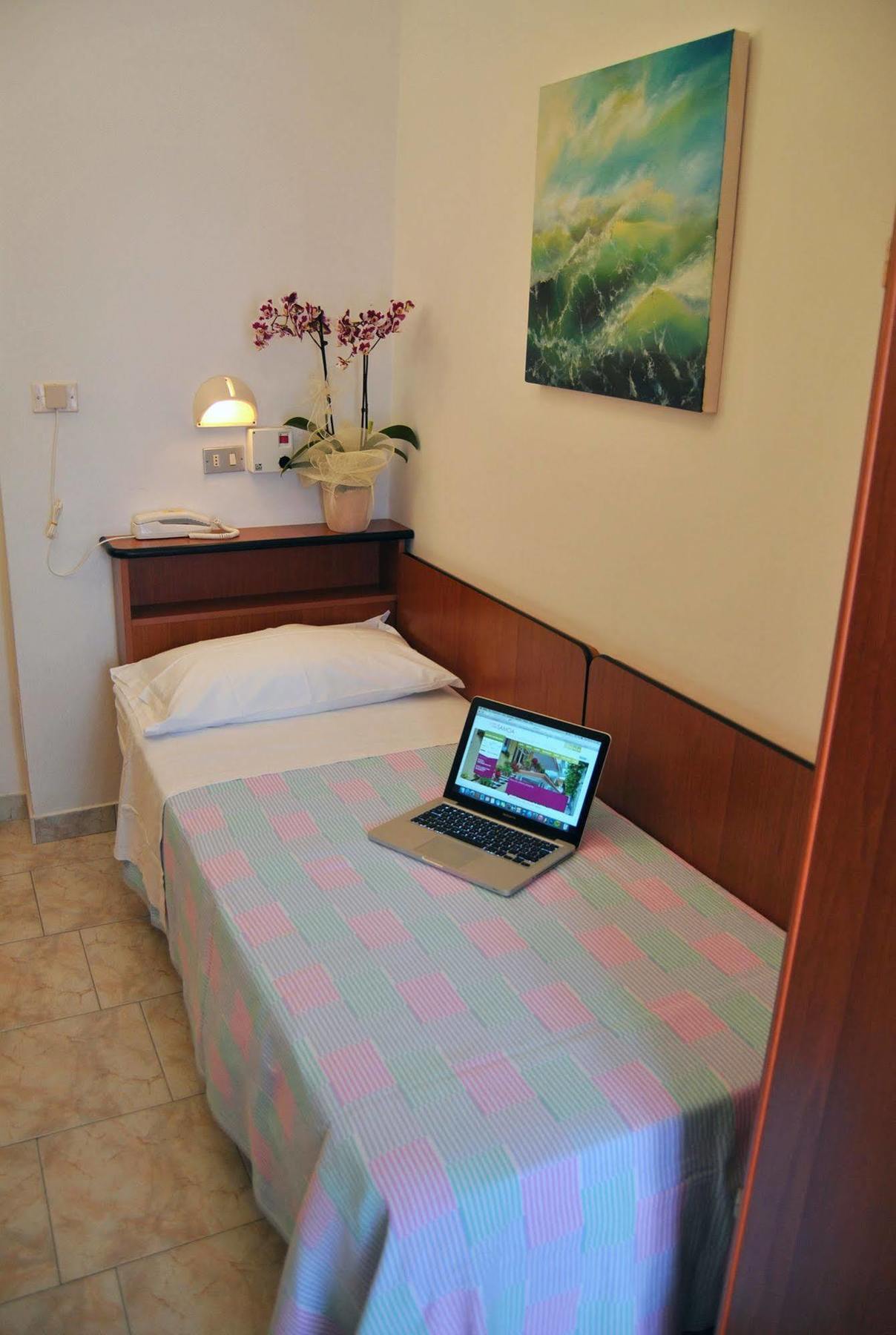 Hotel Samoa Rimini Exteriör bild